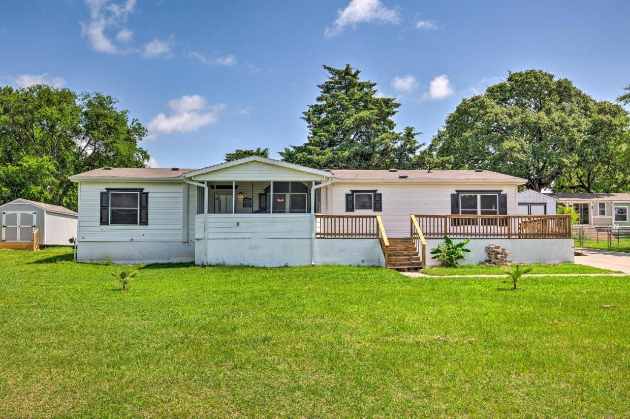 Kemp Home With Deck, Steps To Cedar Creek Lake! Exterior foto
