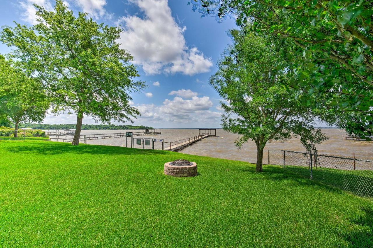 Kemp Home With Deck, Steps To Cedar Creek Lake! Exterior foto