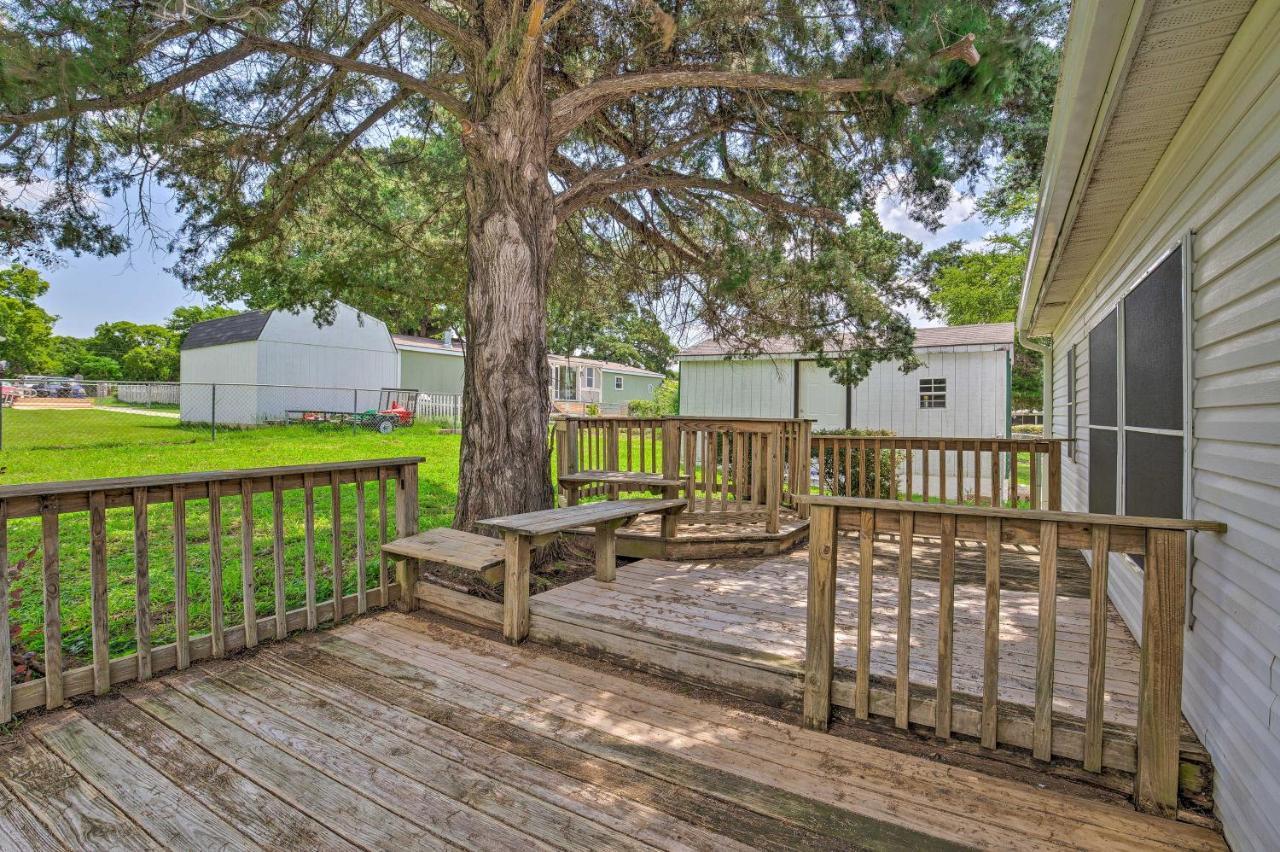 Kemp Home With Deck, Steps To Cedar Creek Lake! Exterior foto